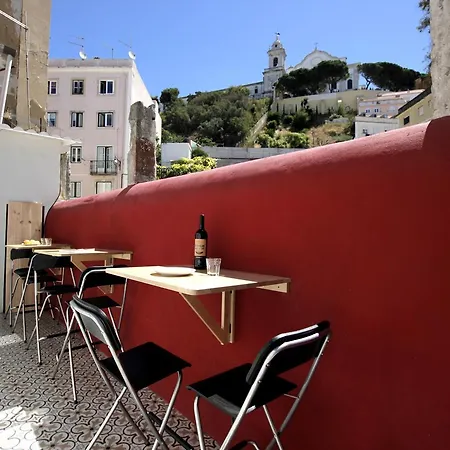 Hostel Patio Da Mouraria *